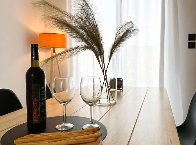 Mimosa House * Gythio