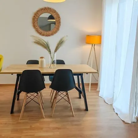 Mimosa House 기티오