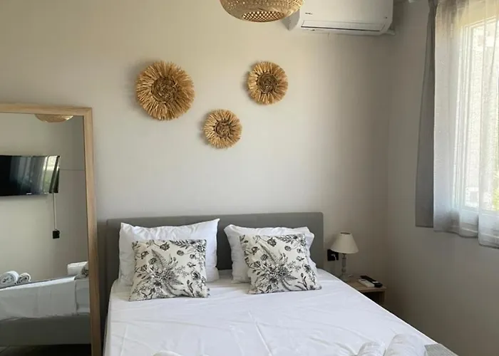 Mimosa House Gytheio